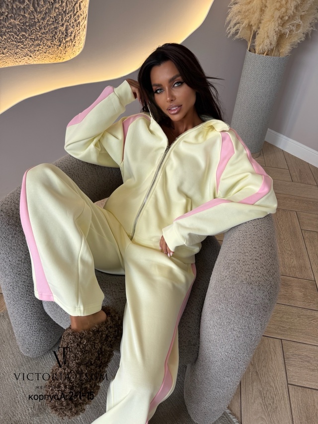 Спортивный костюм 23008187