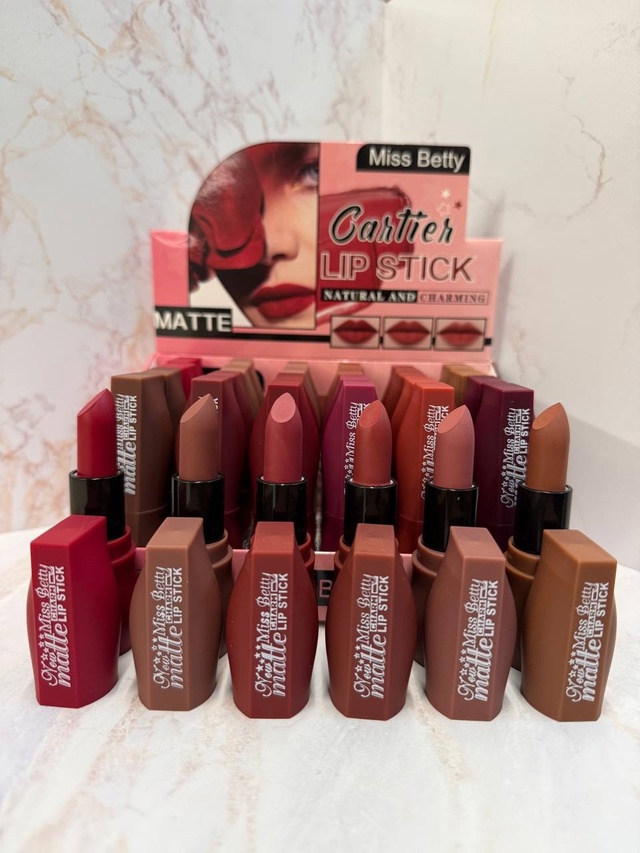 Помада 23008655