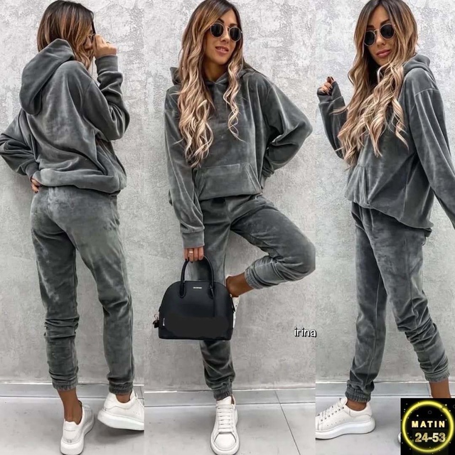 Спортивный костюм 23009277