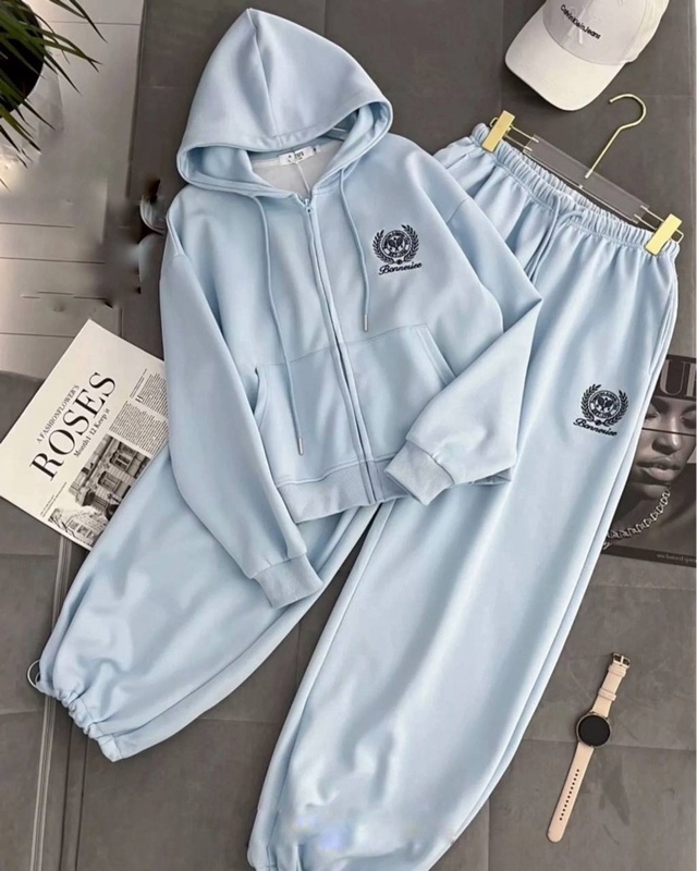 Костюм 23012420