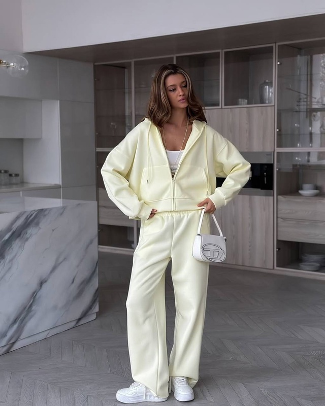 Костюм 23012796