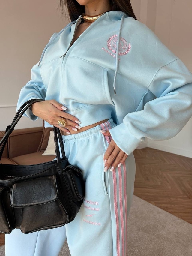 Костюм 23014478