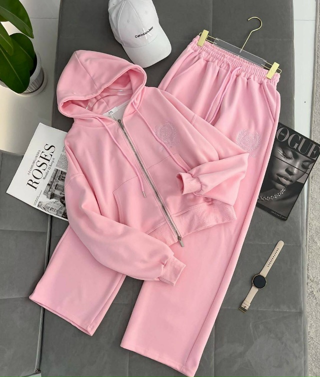 Спортивный костюм 23017008