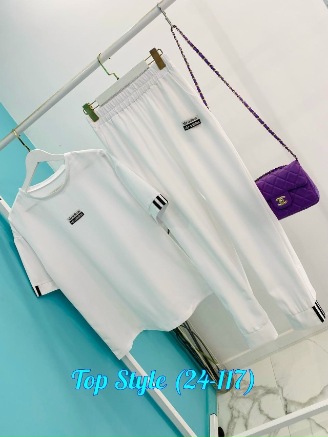 Спортивный костюм 23018962