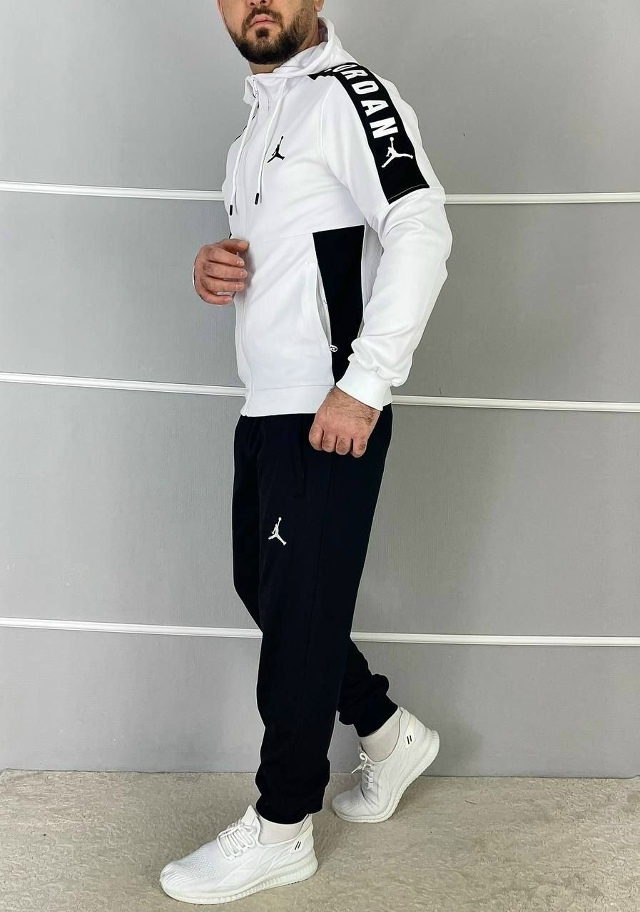 Спортивный костюм 23022078