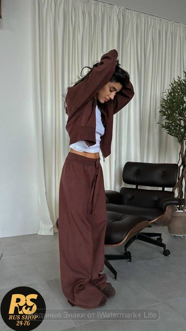 Спортивный костюм 23027025