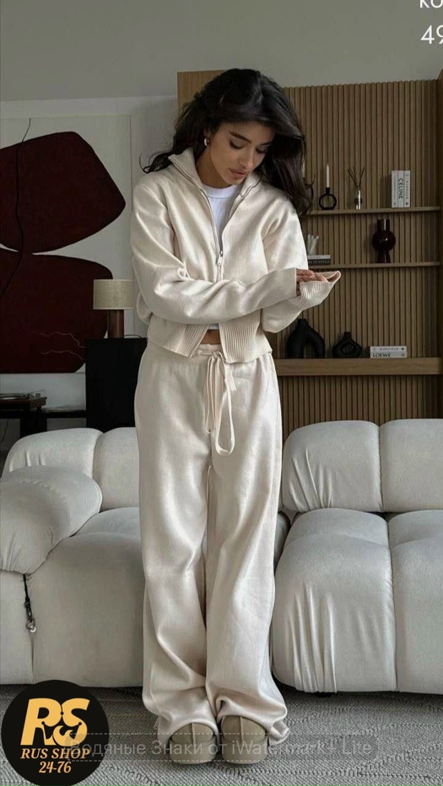 Спортивный костюм 23027025