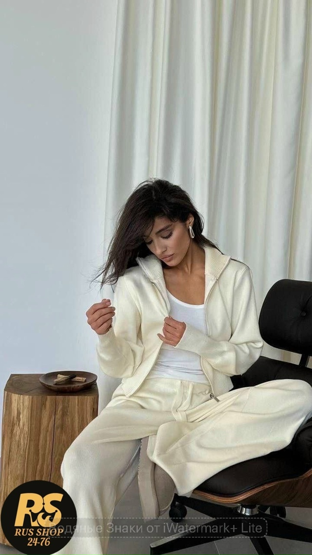 Спортивный костюм 23027025