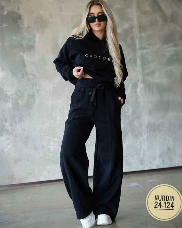 Спортивный костюм 23030633