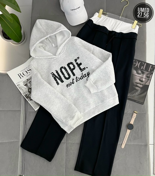 Спортивный костюм 23030597