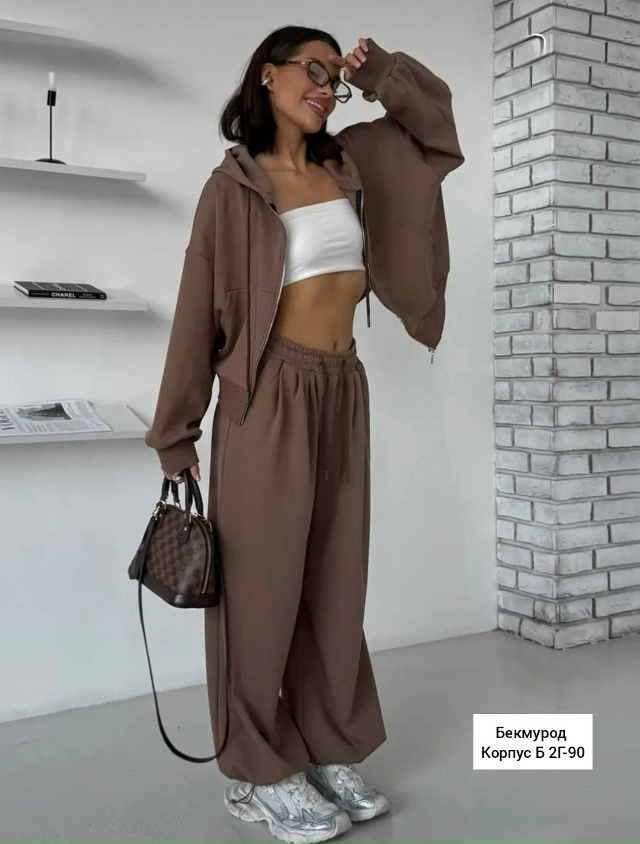 Спортивный костюм 23034893