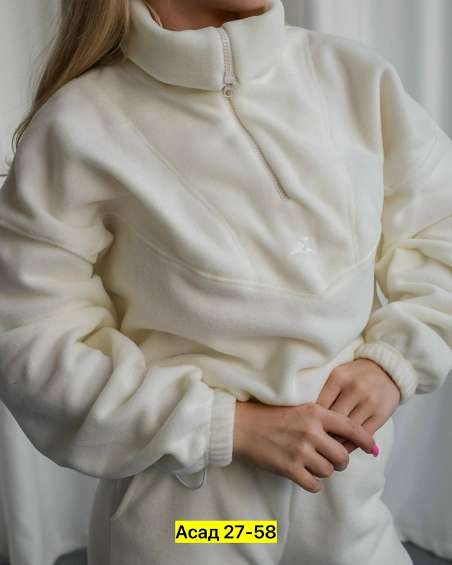 Спортивный костюм 23037245