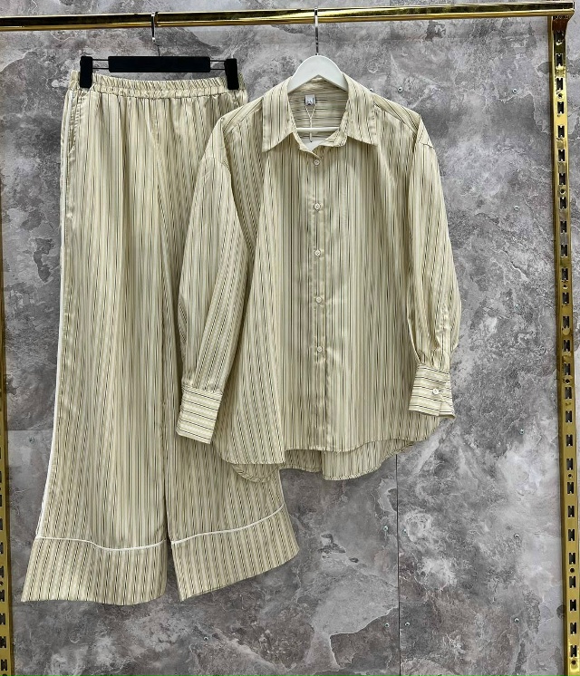 Костюм 23036980