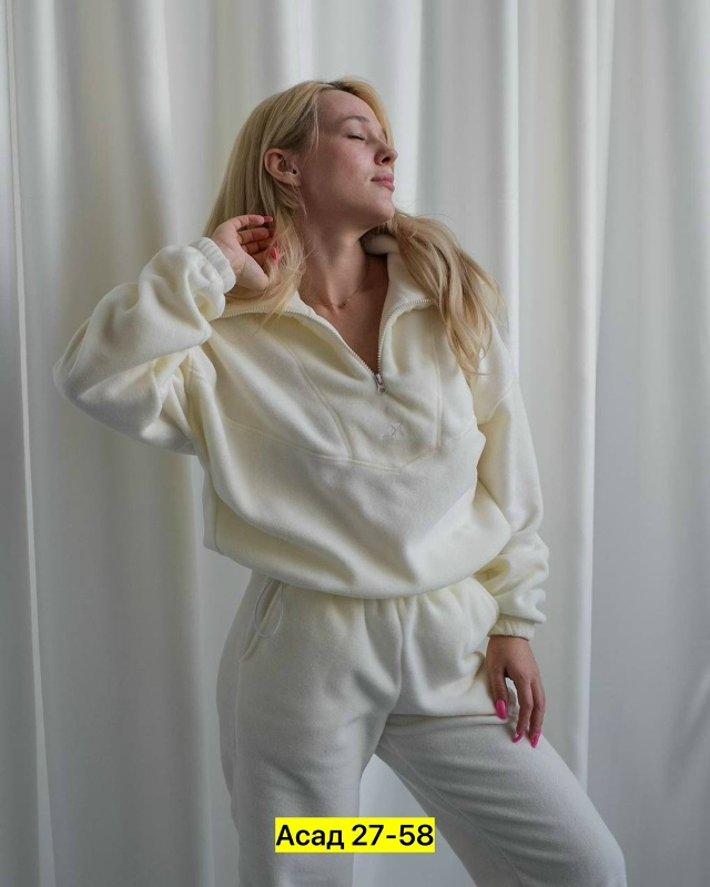 Спортивный костюм 23036730