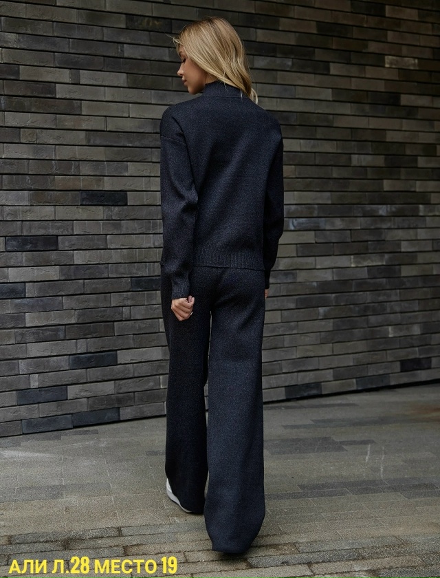 Спортивный костюм 23043452