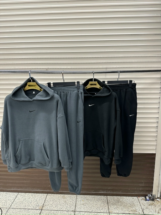 Спортивный костюм 23046111