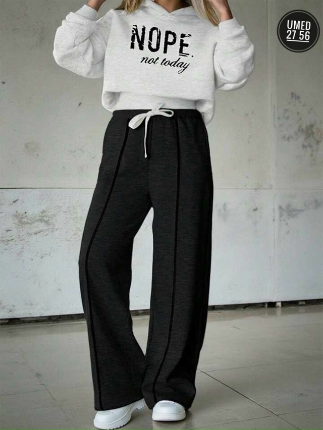 Спортивный костюм 23046354