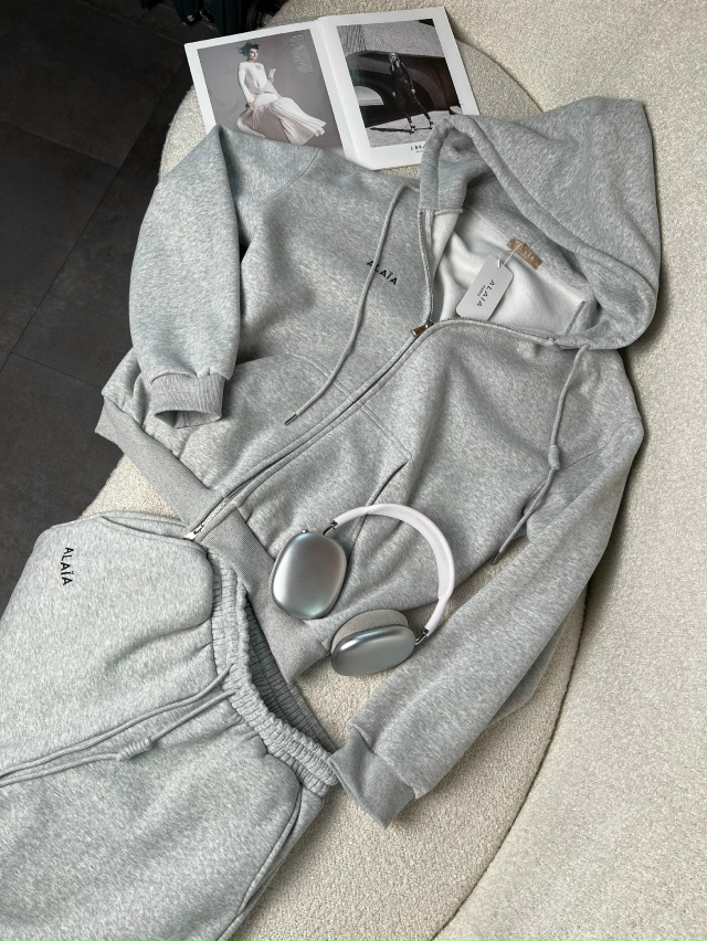 Костюм 23047525