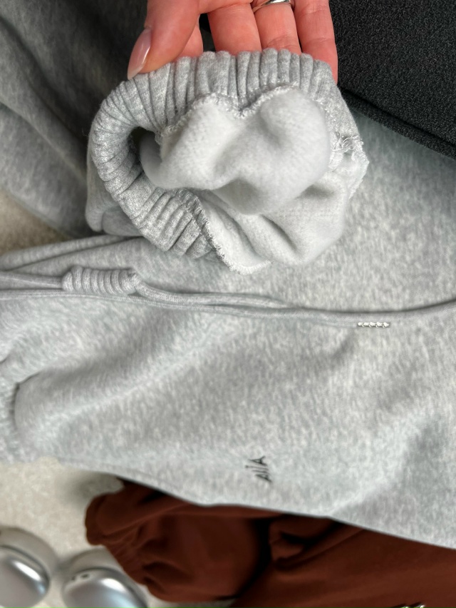 Костюм 23047523