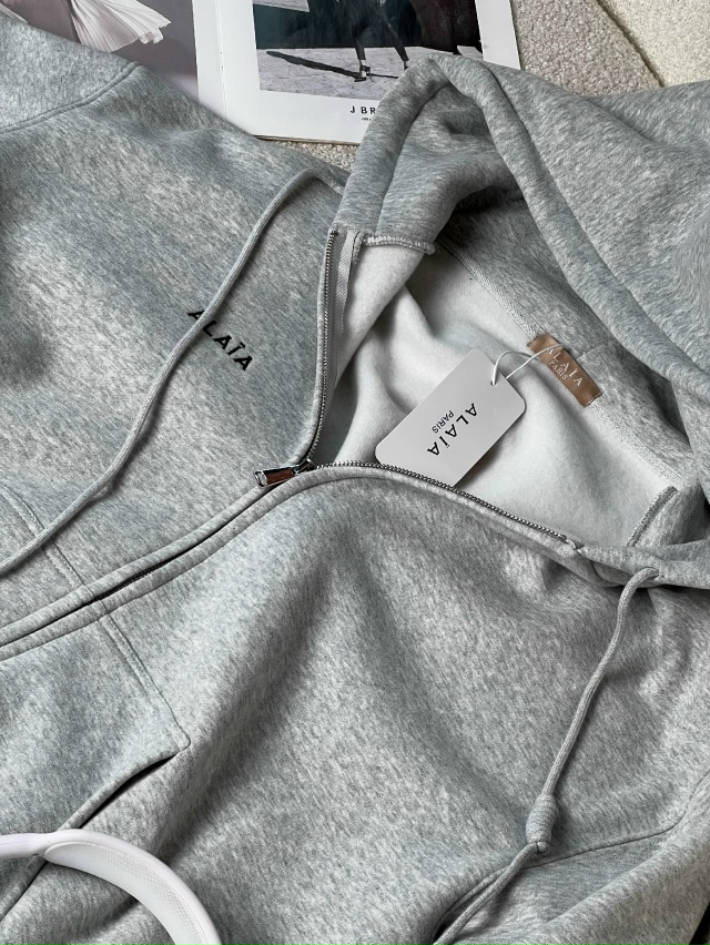 Костюм 23047523