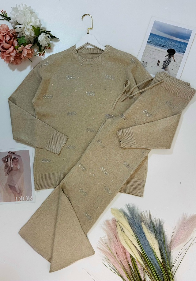 Костюм 23047720