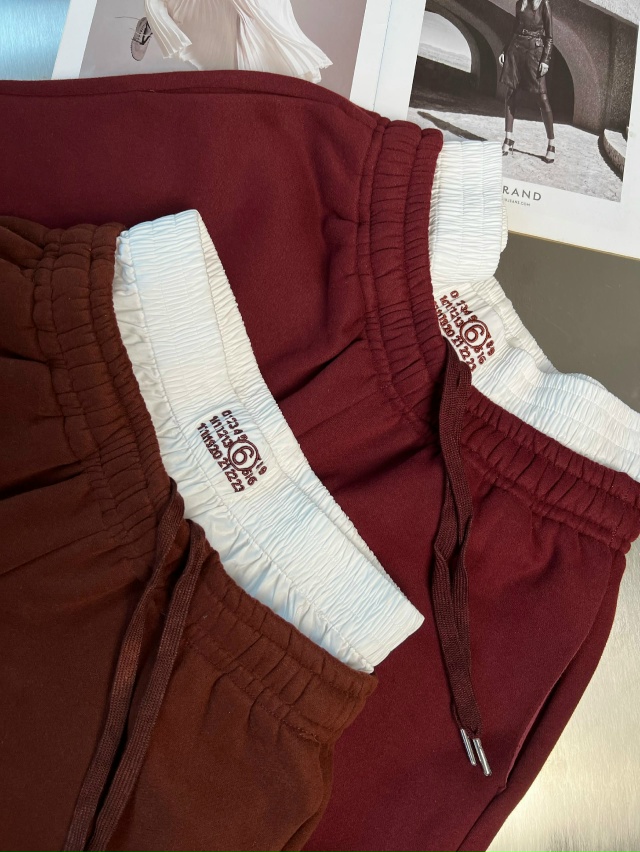 Костюм 23047528