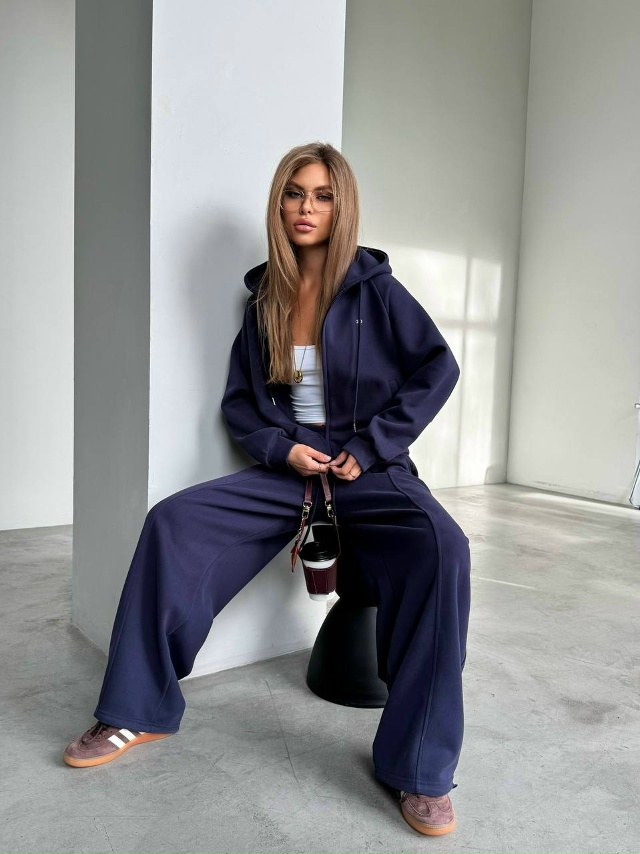 Спортивный костюм 23048799