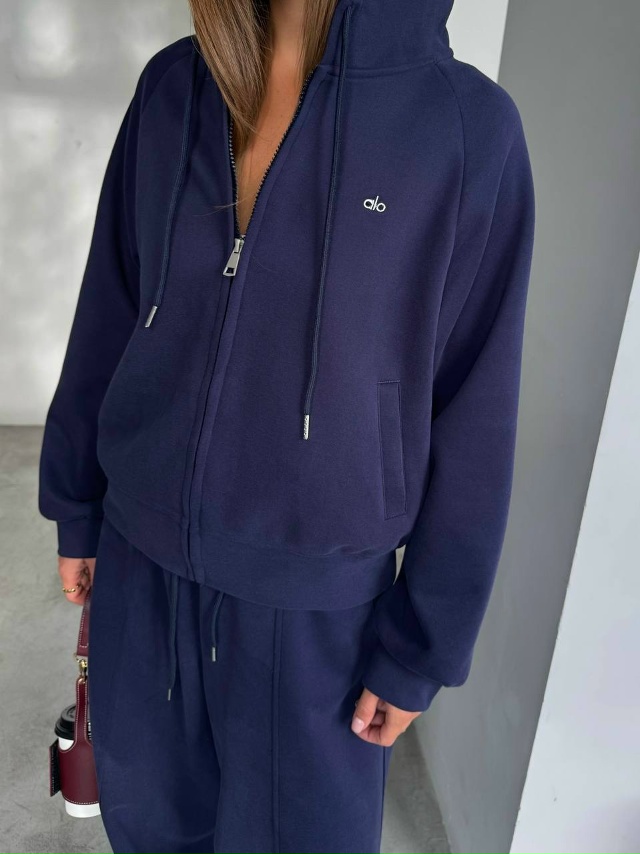 Спортивный костюм 23048799