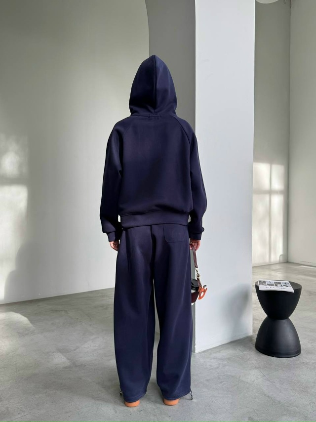 Спортивный костюм 23048799