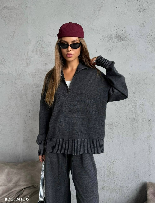 Спортивный костюм 23049288