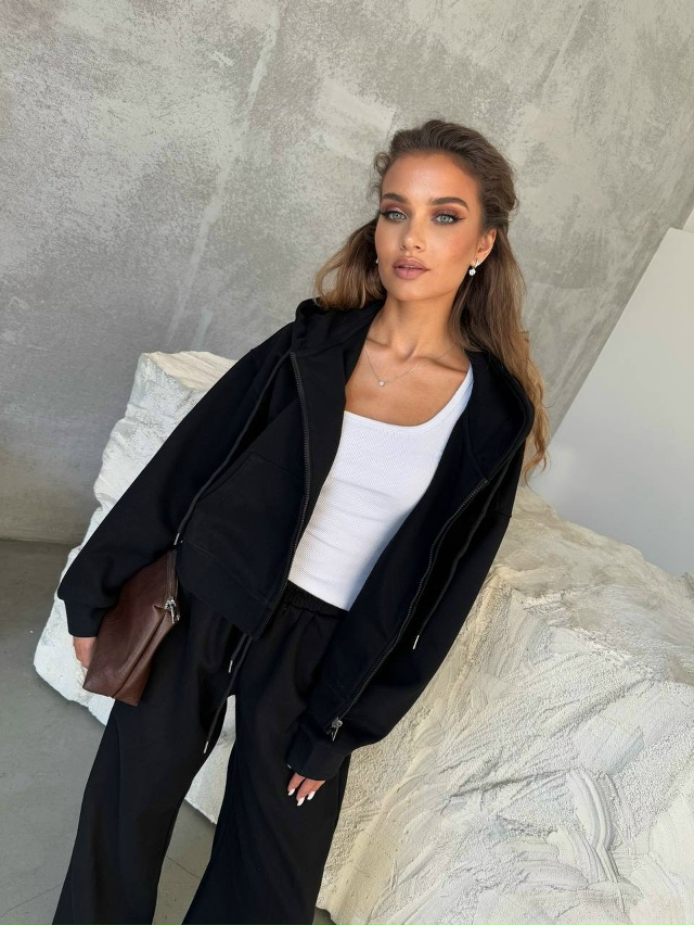 Спортивный костюм 23052425