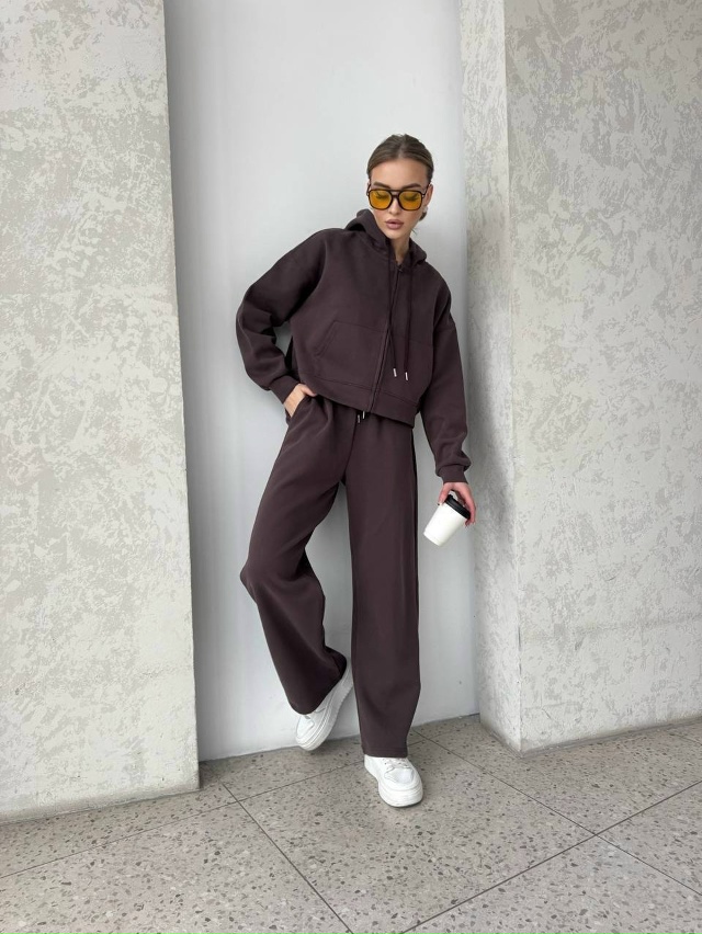 Спортивный костюм 23052428