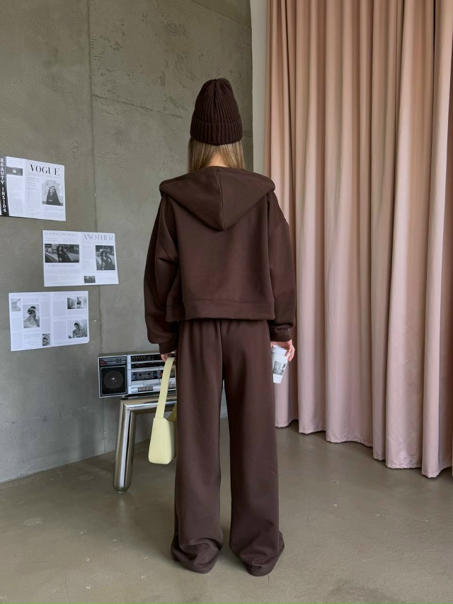 Спортивный костюм 23052428