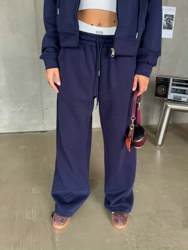 Спортивный костюм 23052422