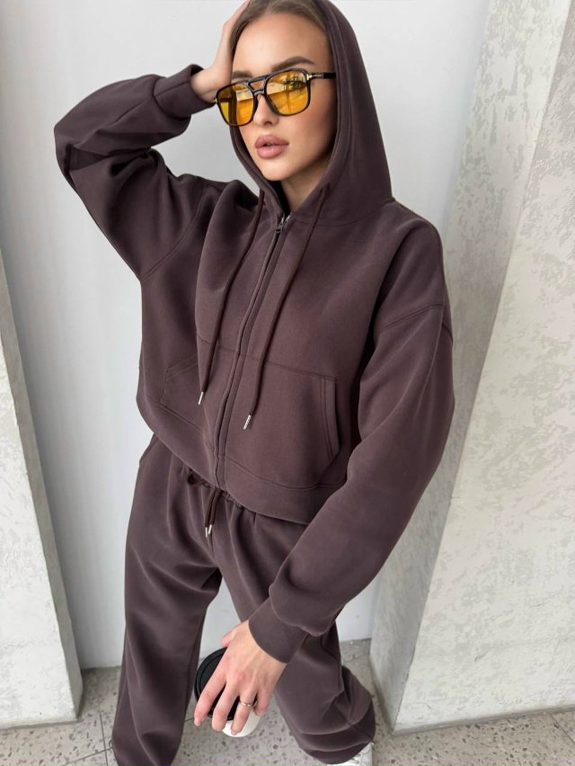 Спортивный костюм 23052428