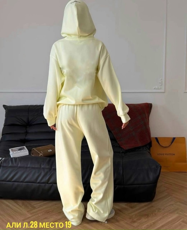 Спортивный костюм 23054605