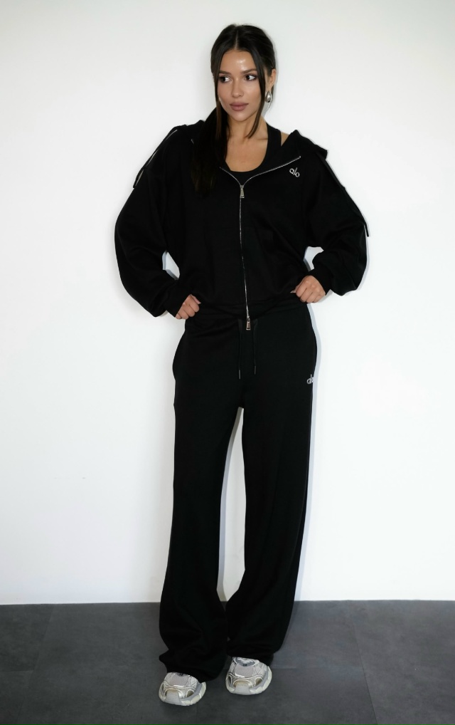 Спортивный костюм 23055042