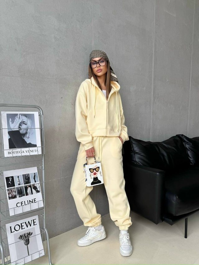 Костюм 23056302