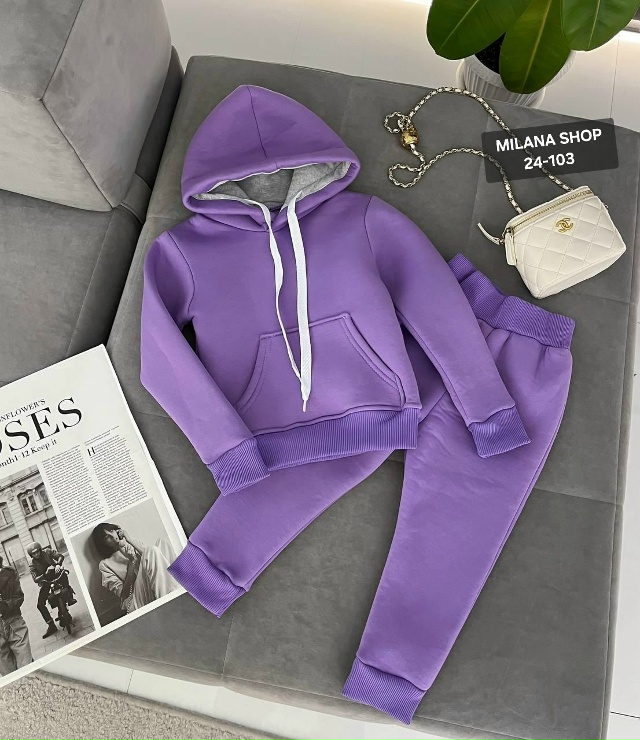 Спортивный костюм 23056908