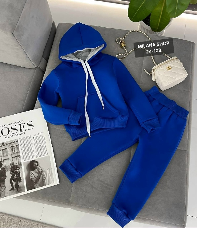 Спортивный костюм 23056908