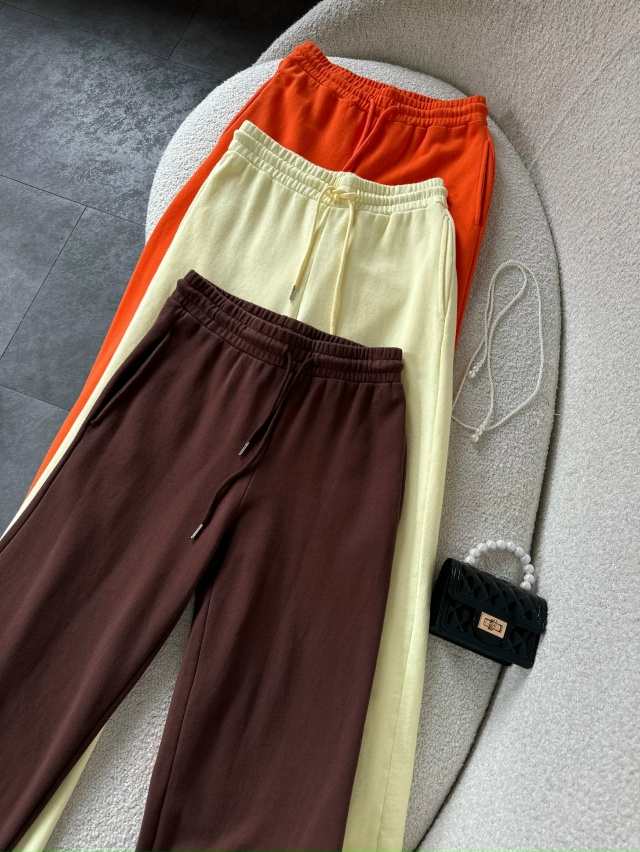 Спортивный костюм 23057438