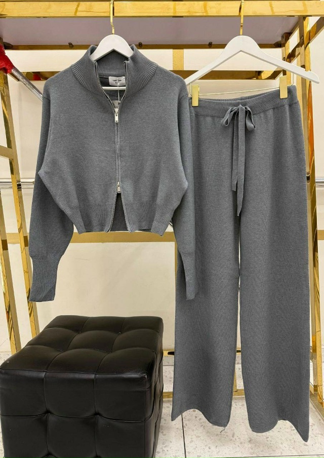 Спортивный костюм 23058523