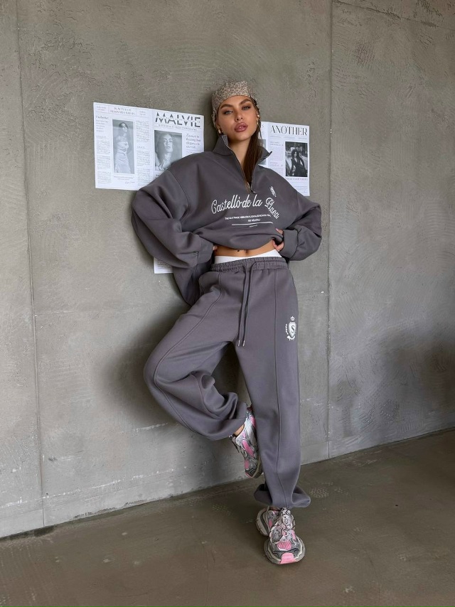 Спортивный костюм 23060847