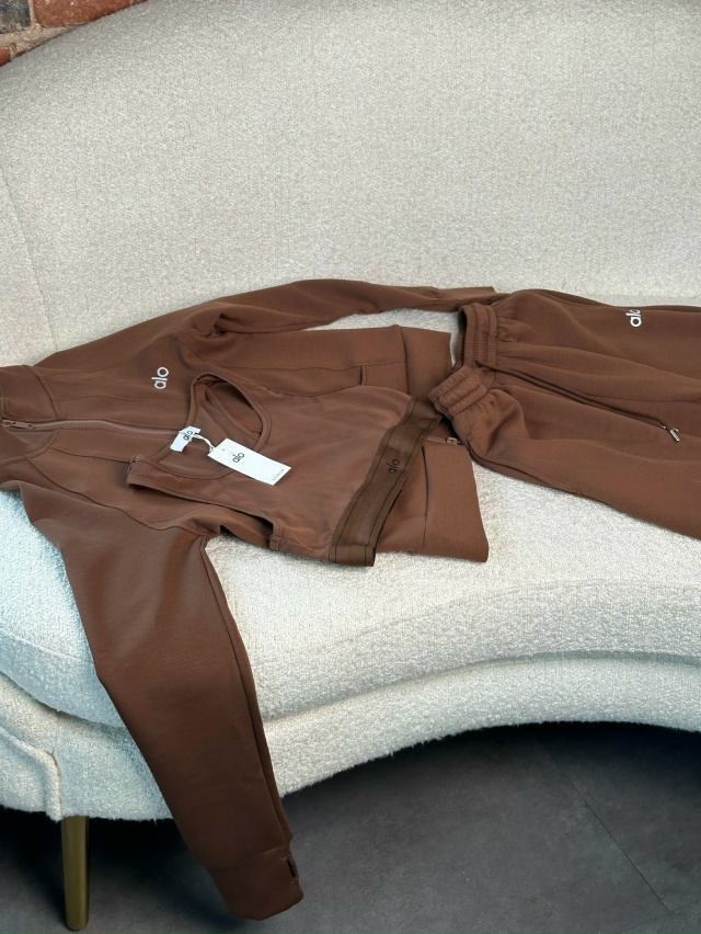 Костюм 23061105