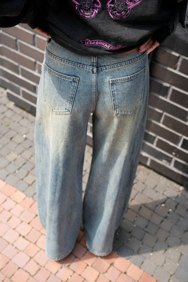 Джинсы 23061171