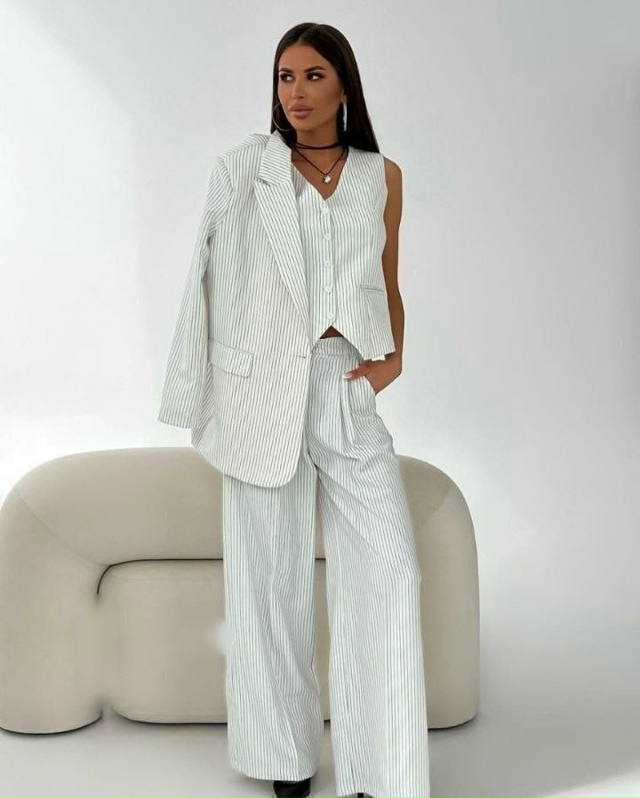 Костюм 23062522