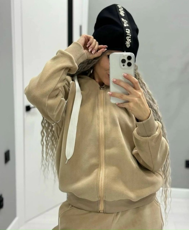 Спортивный костюм 23062825