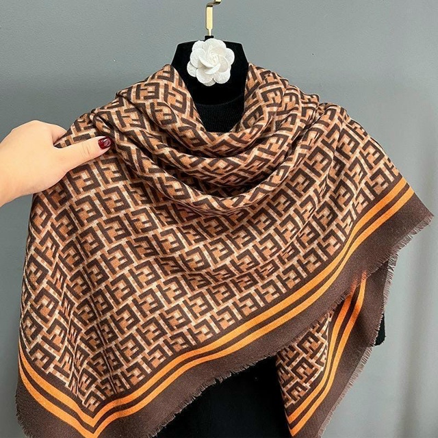 Платок 23061881