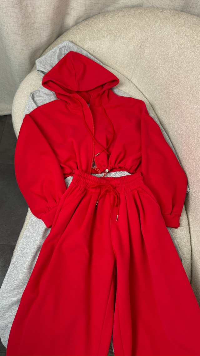 Спортивный костюм 23065119