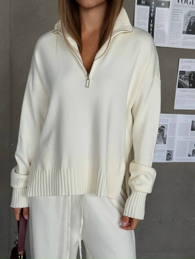 Спортивный костюм 23073147